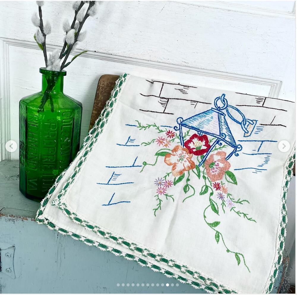 Vintage Embroidered Dresser Scarf Table Runner Lacy Embroidery FLOWER BASKET